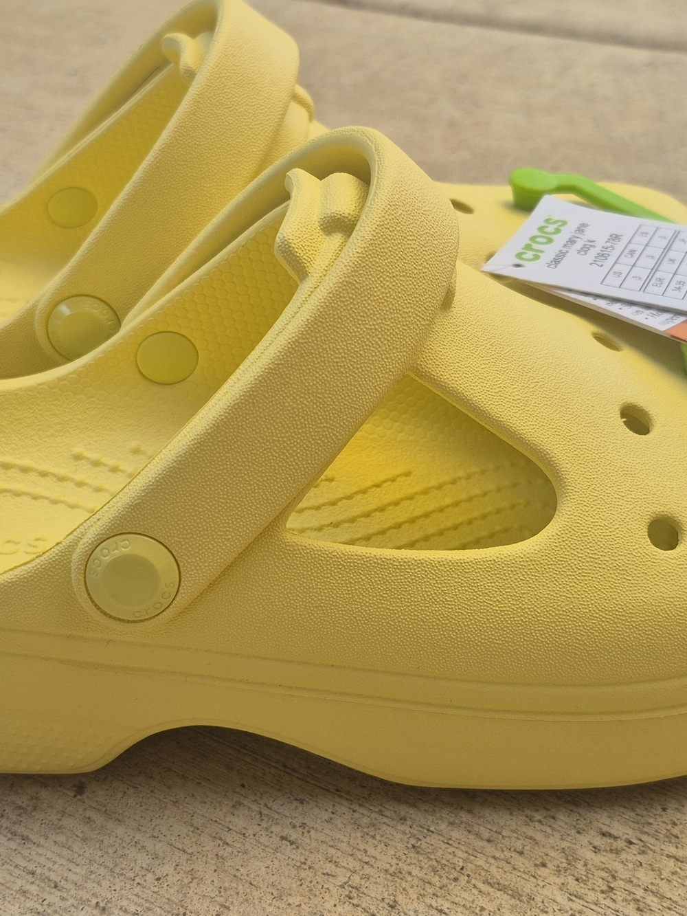 CROCS Kids Classic Clog in Bright Yellow